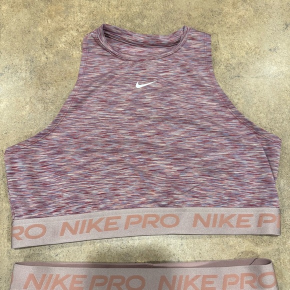 Nike pro DriFit athletic set Large - Picture 2 of 7